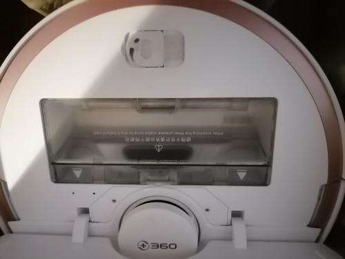 *BEST DEALS ON BOBSHOP*DEMO 360 S7 SMART ROBOT AND VACUUM WITH CHARGING STATION*OVER R8000 RETAIL*