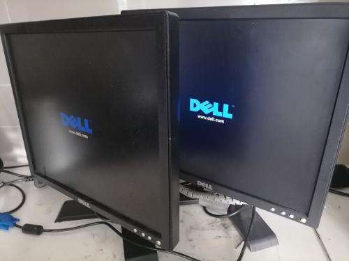 *FRESH NEW DEALS* BUY ONE GET ONE FREE*2 X HP E176FPF 17 INCH SCREENS WITH POWER AND VGA CABLE*