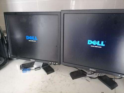 *FRESH NEW DEALS* BUY ONE GET ONE FREE*2 X HP E176FPF 17 INCH SCREENS WITH POWER AND VGA CABLE*