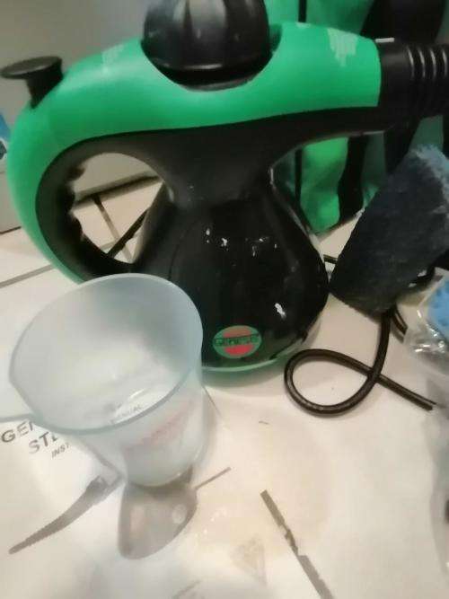 *WOW R30 FREIGHT*GENESIS STEAM MOP IN CARRY BAG WITH ALL ATTACHMENTS***