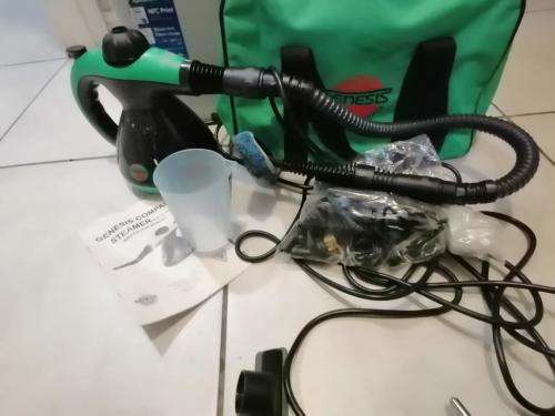 *WOW R30 FREIGHT*GENESIS STEAM MOP IN CARRY BAG WITH ALL ATTACHMENTS***