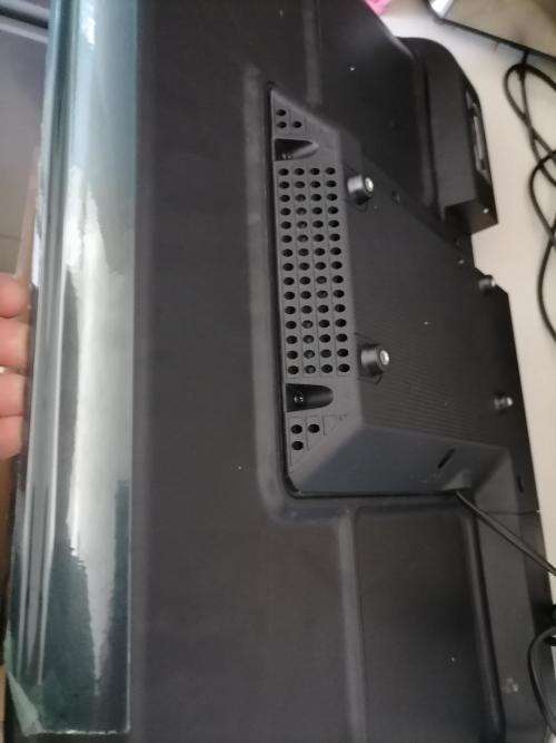 *WOW R30 FREIGHT**HISENSE  32A4G HD SMART TV + REMOTE IN BOX(BLANK SCREEN)****