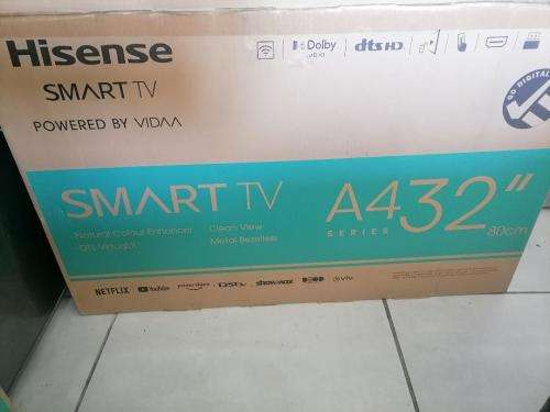 *WOW R30 FREIGHT**HISENSE  32A4G HD SMART TV + REMOTE IN BOX(BLANK SCREEN)****