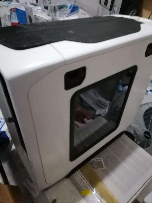 **WOW R30 FREIGHT*MONSTER MACHINE*CORSAIR PC,AMD PHENOM II, 16GB ,MSI GPU,MILITARY CLASS *AS IS**