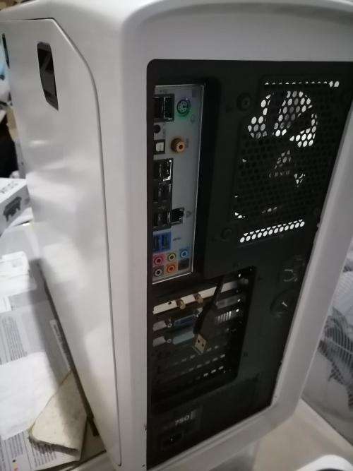 **WOW R30 FREIGHT*MONSTER MACHINE*CORSAIR PC,AMD PHENOM II, 16GB ,MSI GPU,MILITARY CLASS *AS IS**