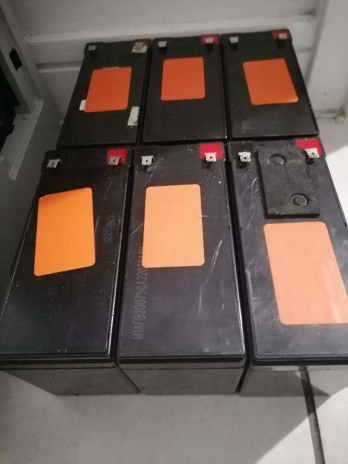 *WOW R30 FREIGHT*LOT OF 6 X 12-9AH UPS BATTERIES*THEY HAVE VOLTAGE/LIFE NOT KNOWN**