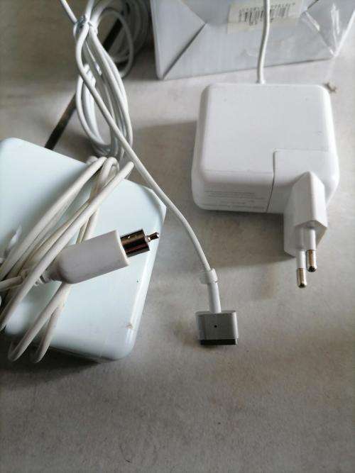 **WOW R30 FREIGHT**LUCKY DIP**BULK LOT OF UNTESTED ELECTRONICS*ONE BID FOR THE LOT**