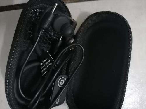 **LUCKY DIP**WOW R30 FREIGHT***BULK LOT OF FAULTY ELECTRONICS*ONE BID FOR THE LOT**