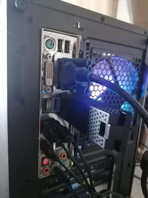 *AWESOME I5 8GB GAMING PC SETUP*LED PC BOX, LED KEYBOARD/MOUSE+SPEAKERS+SAMSUNG SCREEN*R30 FREIGHT