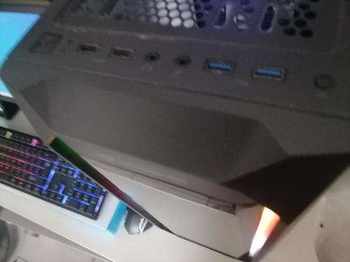 *AWESOME I5 8GB GAMING PC SETUP*LED PC BOX, LED KEYBOARD/MOUSE+SPEAKERS+SAMSUNG SCREEN*R30 FREIGHT