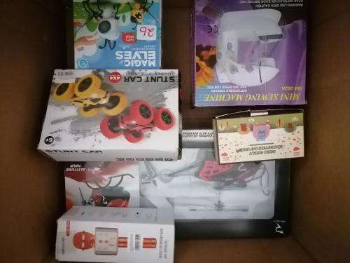 *FLASH FRIDAY DEALS*R30 FREIGHT*LUCKY DIP*BULK LOT OF UNTESTED TOYS*ONE BID FOR THE LOT*