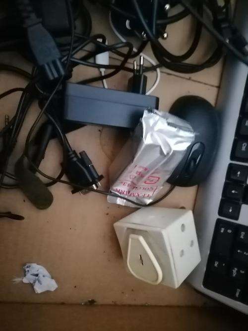 *CHRISTMAS IN JULY**R30 FREIGHT*LUCKY DIP*BULK LOT OF UNTESTED ELECTRONICS*ONE BID FOR THE LOT*