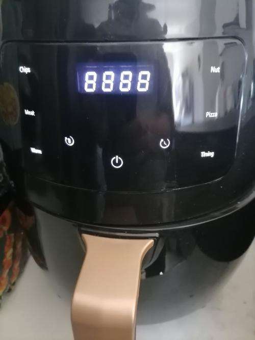 *WEEKEND SPECIAL*R30 FREIGHT**DIGITAL SILVERCREST 6L DIGITAL AIR FRYER IN BOX(NOT HEATING)LOOKS NEW