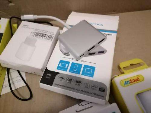 *FLASH FRIDAY DEALS*R30 FREIGHT**BULK LOT OF  UNTESTED ELECTRONICS*ONE BID FOR THE LOT*