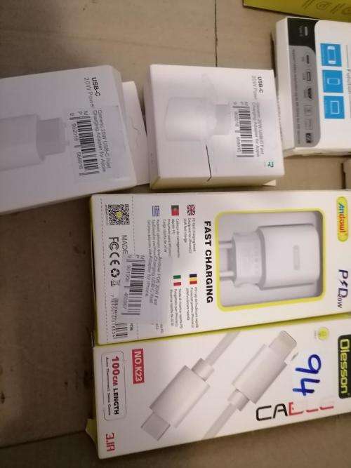 *FLASH FRIDAY DEALS*R30 FREIGHT**BULK LOT OF  UNTESTED ELECTRONICS*ONE BID FOR THE LOT*