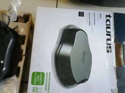 *BUY ONE GET FREE*R30 FREIGHT*DEMO TAURUS HEXA STRIKER ROBOT VACUUMS*NO CHARGES NOT TESTED**