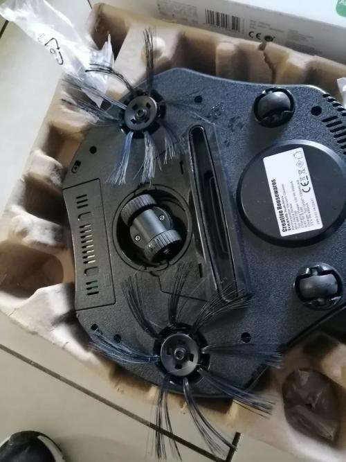 *BUY ONE GET FREE*R30 FREIGHT*DEMO TAURUS HEXA STRIKER ROBOT VACUUMS*NO CHARGES NOT TESTED**