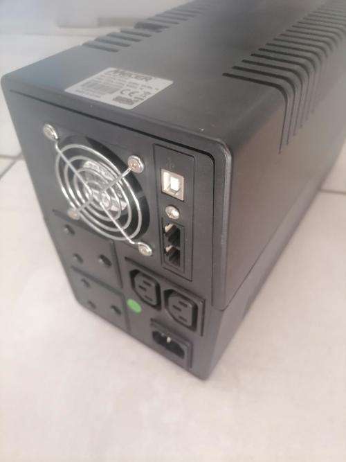 *MONTH END MADSSS*R30 FREIGHT*MECER 2000VA UPS(NEEDS BATTERIES)TESTED WITH MY BATTEIRES*