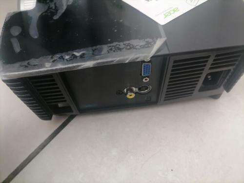 *HERITAGE DEALS*ACER X113 3D READY PROJECTOR WITH REMOTE,BAG IN BOX*LIKE NEW*TOP QUALITY**
