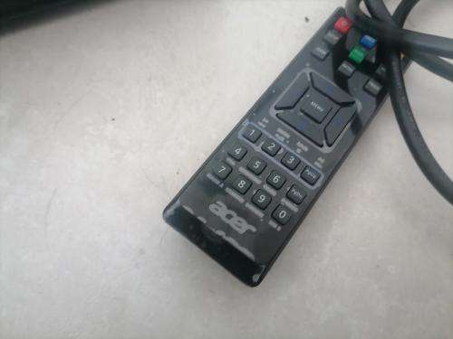 *HERITAGE DEALS*ACER X113 3D READY PROJECTOR WITH REMOTE,BAG IN BOX*LIKE NEW*TOP QUALITY**