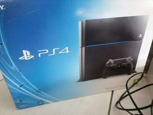 *AWESOME DEALS*R30 FREIGHT*SONY PLAYSTATION 4 IN BOX+2 CONTROLLERS+10 GAMES*ONE BID FOR THE LOT**