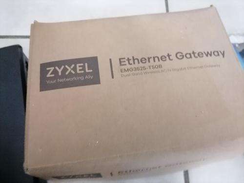 *LIMITED OFFER*R30 FREIGHT*BULK LOT OF ELECTRONICS*ROUTER/SPORT CAM/UPS/HEADSETS ETC**