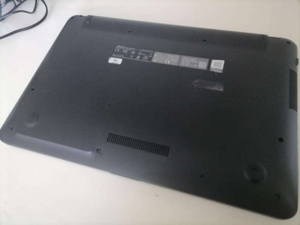 *MONTH END MADNESS*R30 FREIGHT*ASUS VIVOBOOK AMD A4 LAPTOP, 8GB RAM,W10/OFFICE,CHARGER,BATTERY 100%