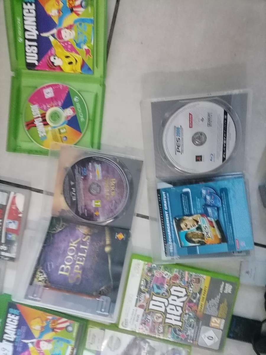 *SHOP CLOSURE*R30 FREIGHT*BULK LOT OF PLAYSTATION,XBOX,NINTENDO GAMES AND ACCESSORIES**