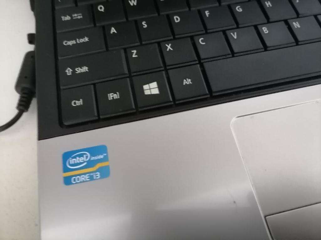 *FLASH FRIDAY SALE*R30 FREIGHT*I3 ACER ASPIRE E1-571. PERFECT CONDITION LAPTOP*4GB 500GB,W10 WIFI ET