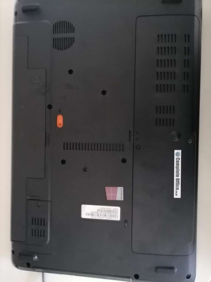 *FLASH FRIDAY SALE*R30 FREIGHT*I3 ACER ASPIRE E1-571. PERFECT CONDITION LAPTOP*4GB 500GB,W10 WIFI ET