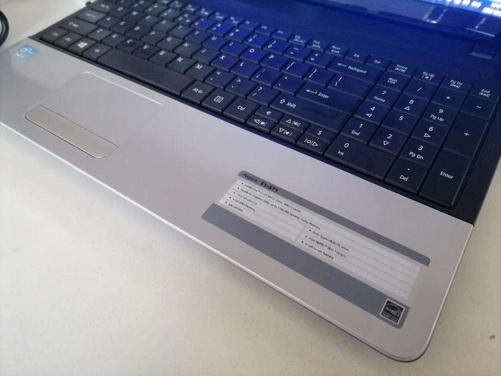 *FLASH FRIDAY SALE*R30 FREIGHT*I3 ACER ASPIRE E1-571. PERFECT CONDITION LAPTOP*4GB 500GB,W10 WIFI ET