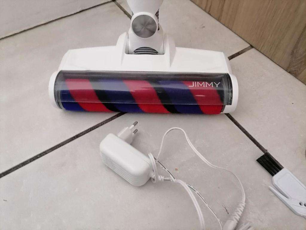 *FRESH NEW DEALS*SHOP DISPLAY ITEM*LIKE NEW JIMMY JV35 CORDLESS VACUUM WITH ATTACHMENTS*R3500 NEW**