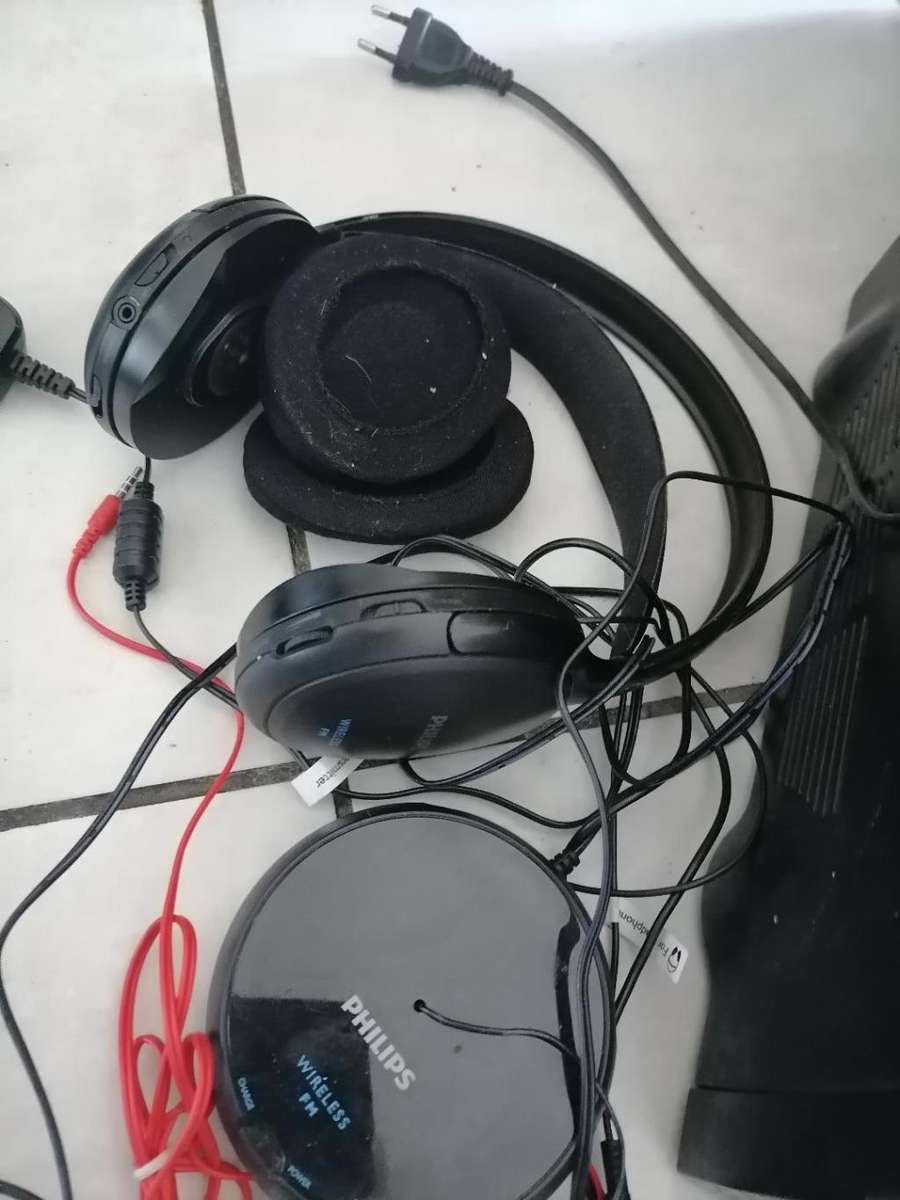 *GRAB THIS DEAL*R30 FREIGHT*LOT OF LIQUIDATION ITEMS*2 X UPS,HEADSETS,LAMINATOR**UNTESTED*