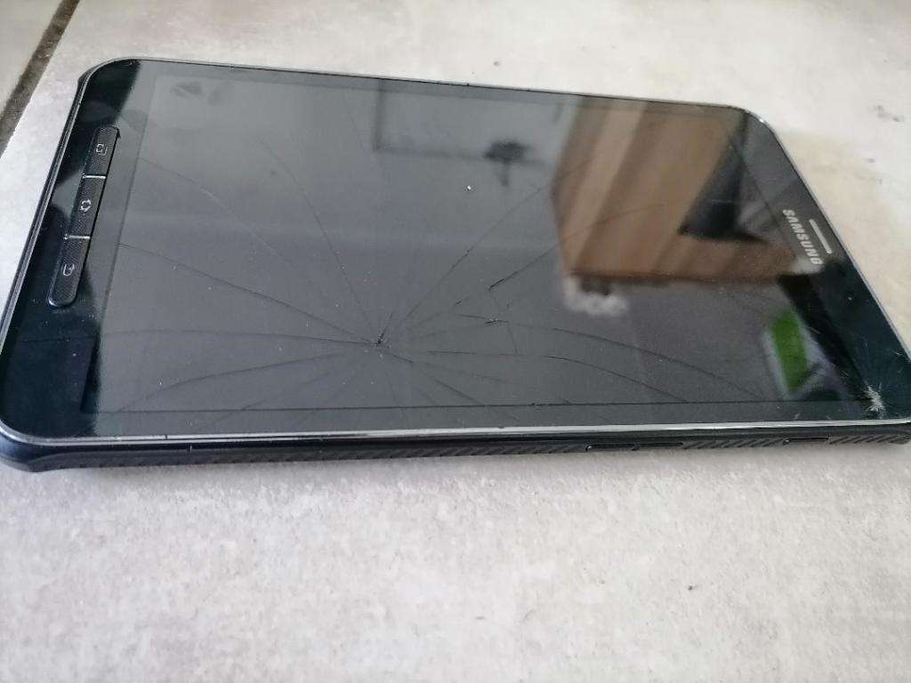 *CHRISTMAS DEALS*R30 FREIGHT*SAMSUNG ACTIVE TABLET WATER/DUST RESISTANT ,DURABLE*