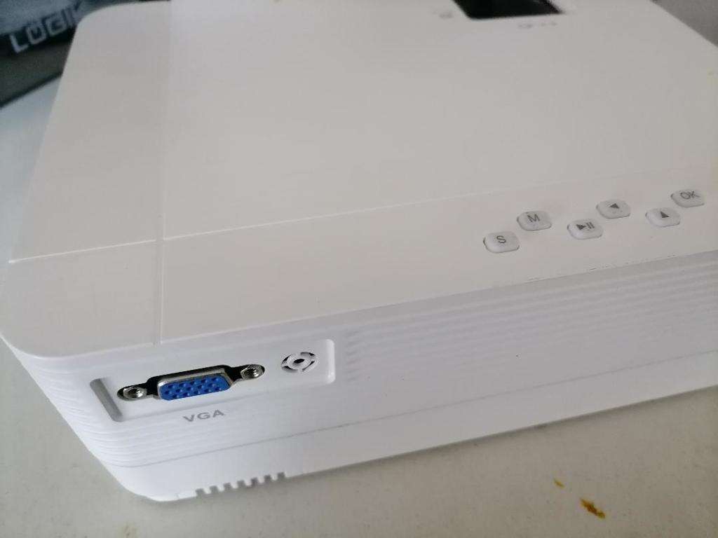 *YEAR END CLEARANCE*R30 FREIGHT*VANKYO LEISURE 470 MINI WIFI POROJECTOR IN BOX*NOT POWERING ON**