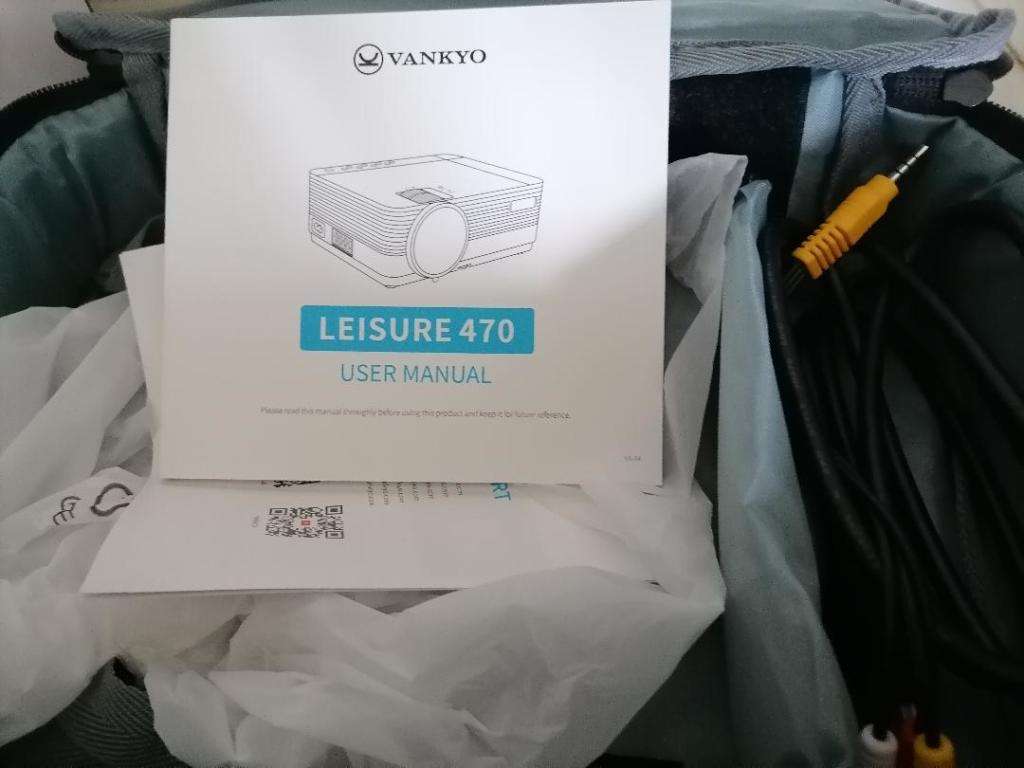 *YEAR END CLEARANCE*R30 FREIGHT*VANKYO LEISURE 470 MINI WIFI POROJECTOR IN BOX*NOT POWERING ON**