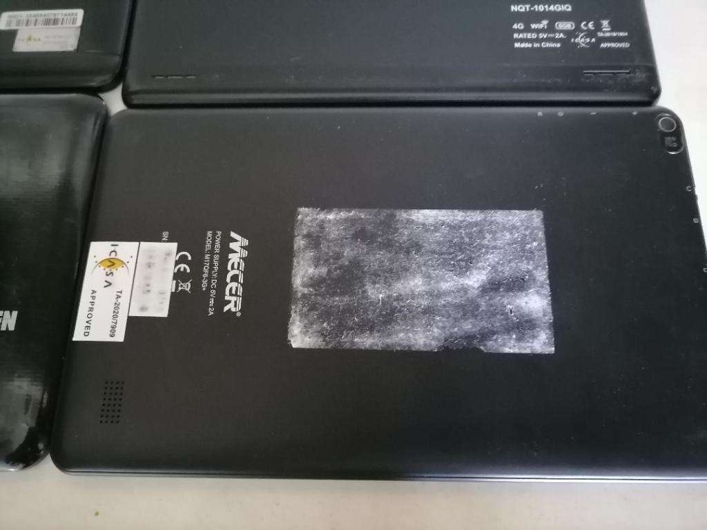 *YEAR END CLEARANCE*R30 FREIGHT*LOT OF 4 X TABLETS(CRACKED SCREENS)ONE BID FOR ALL*UNTESTED**
