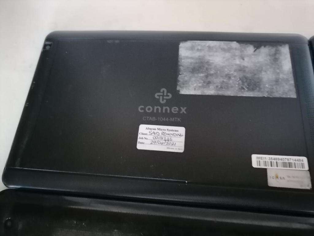 *YEAR END CLEARANCE*R30 FREIGHT*LOT OF 4 X TABLETS(CRACKED SCREENS)ONE BID FOR ALL*UNTESTED**