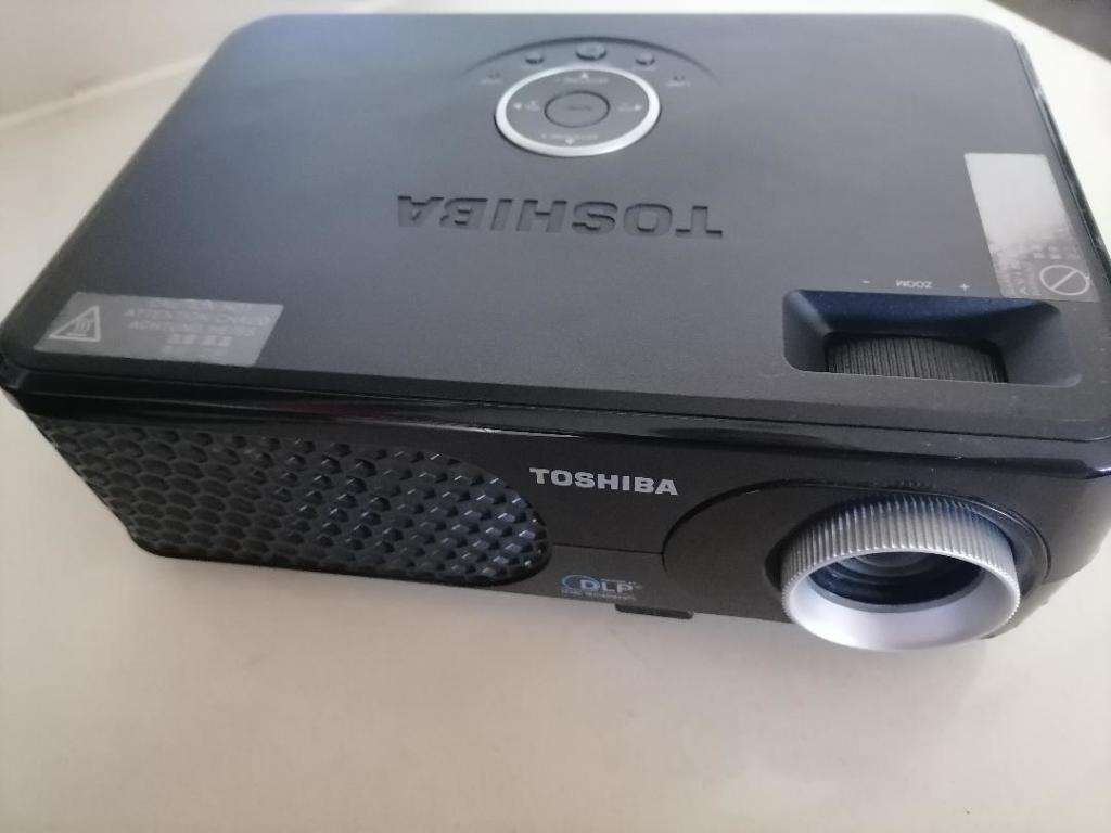 *YOUR CHRISTMAS PRESENT*R30 FREIGHT*TOSHIBA TDP-SP1 CINEMA PROJECTOR WITH POWER CORD*WORKING**