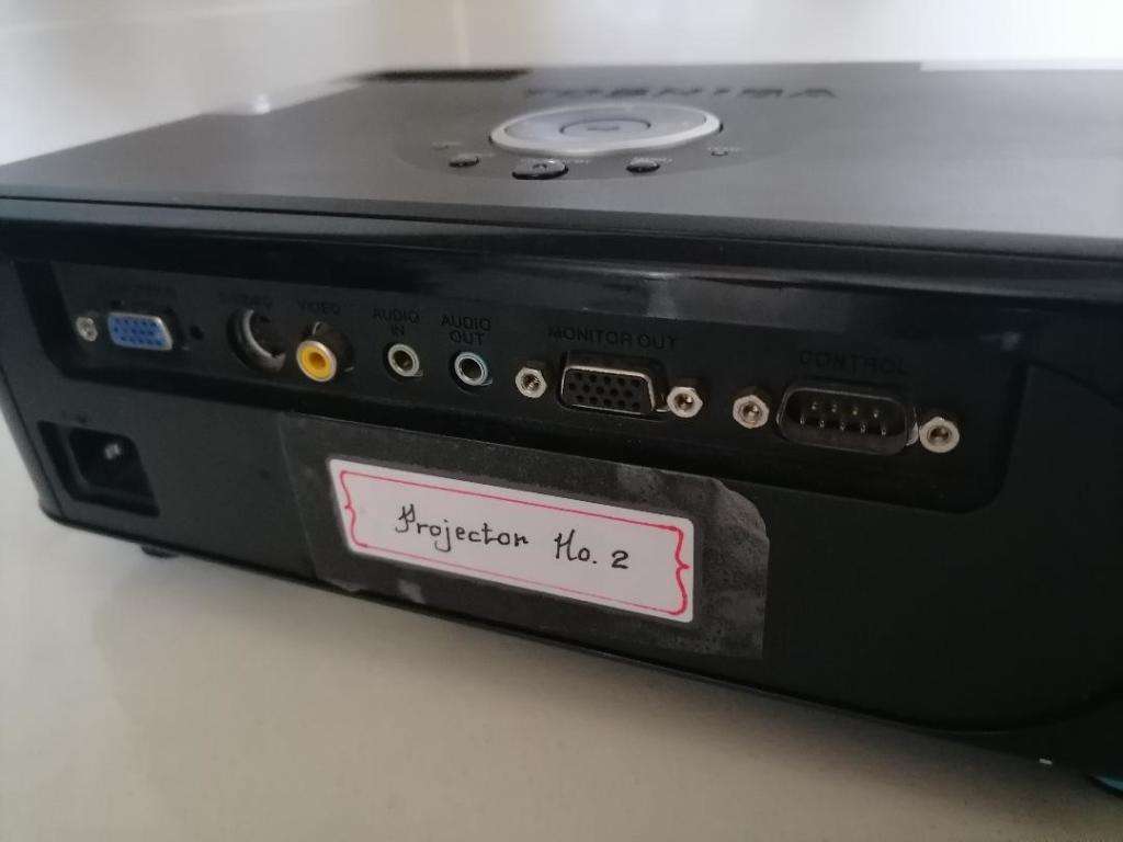 *YOUR CHRISTMAS PRESENT*R30 FREIGHT*TOSHIBA TDP-SP1 CINEMA PROJECTOR WITH POWER CORD*WORKING**