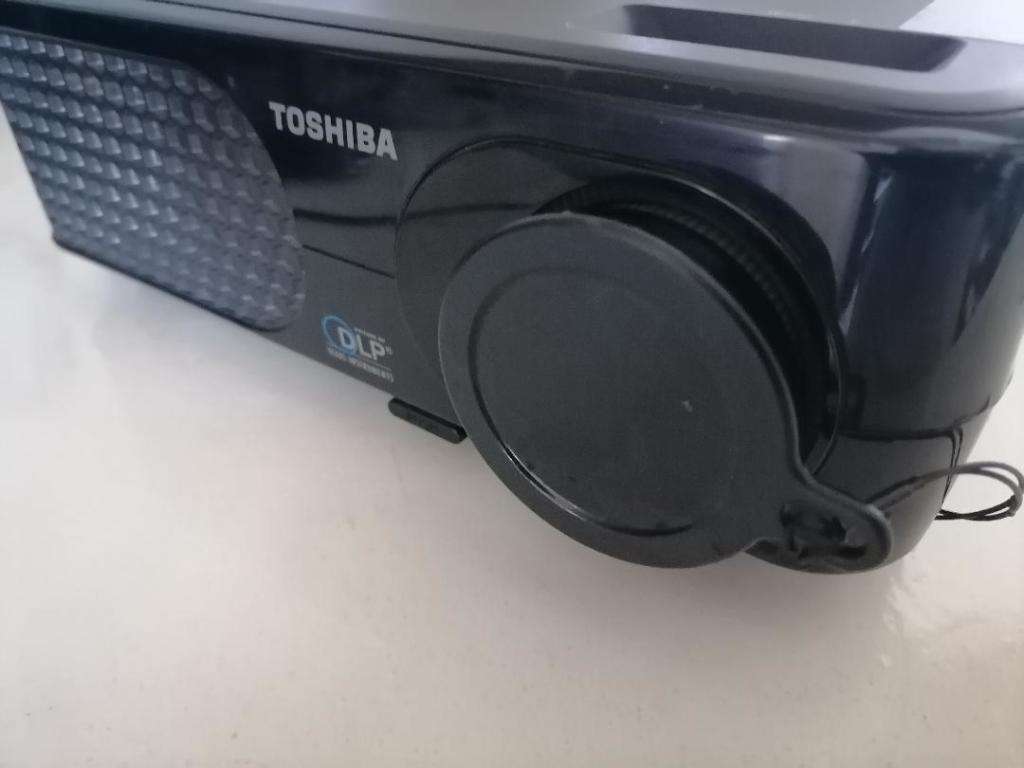 *YOUR CHRISTMAS PRESENT*R30 FREIGHT*TOSHIBA TDP-SP1 CINEMA PROJECTOR WITH POWER CORD*WORKING**