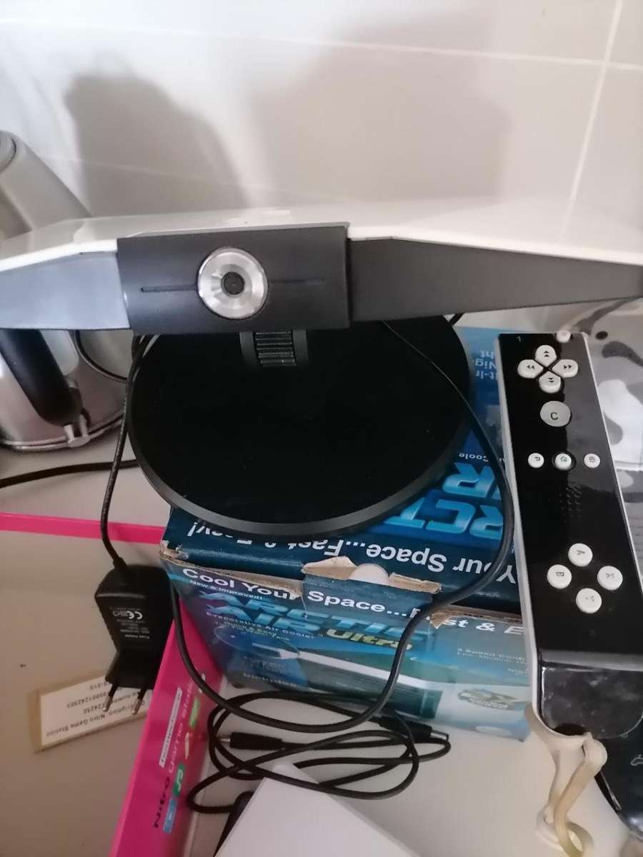 *CHRISTMAS DEAL*R30 FREIGHT*LOT OF UNTESTED ELECTRONICS*UPS,CAMING CONSOL.GPS,AIR COOLER*ONE BID LOT