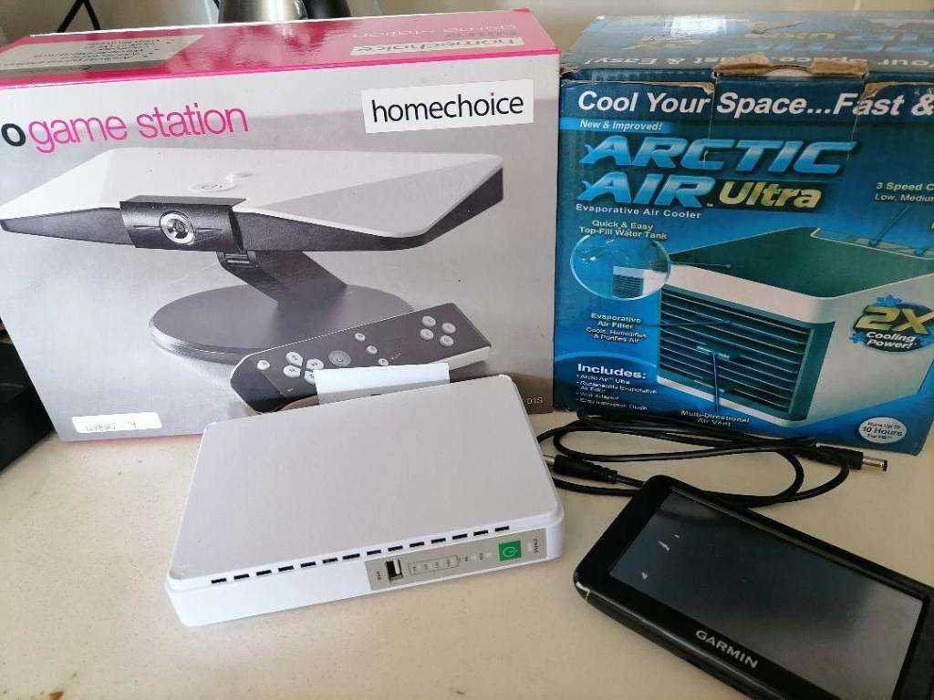 *CHRISTMAS DEAL*R30 FREIGHT*LOT OF UNTESTED ELECTRONICS*UPS,CAMING CONSOL.GPS,AIR COOLER*ONE BID LOT