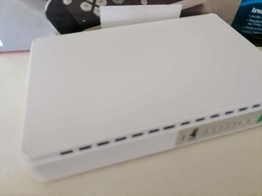 *CHRISTMAS DEAL*R30 FREIGHT*LOT OF UNTESTED ELECTRONICS*UPS,CAMING CONSOL.GPS,AIR COOLER*ONE BID LOT