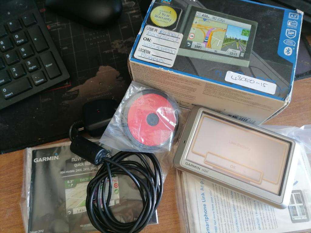 *BOXING DAY DEALS**R30 FREIGHT*GARMIN NUVI 710 WITH CAR CHARGER IN B0X*POWERS ON*SOLD AS IS**