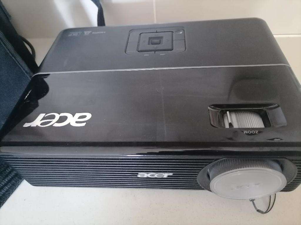 **NEW YEARS DEAL*R30 FREIGHT**ACER P1206 PROJECTOR*3500 LUMENS.HDMI*TOP QUALITY WITH CARRY BAG***