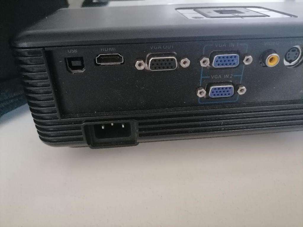 **NEW YEARS DEAL*R30 FREIGHT**ACER P1206 PROJECTOR*3500 LUMENS.HDMI*TOP QUALITY WITH CARRY BAG***