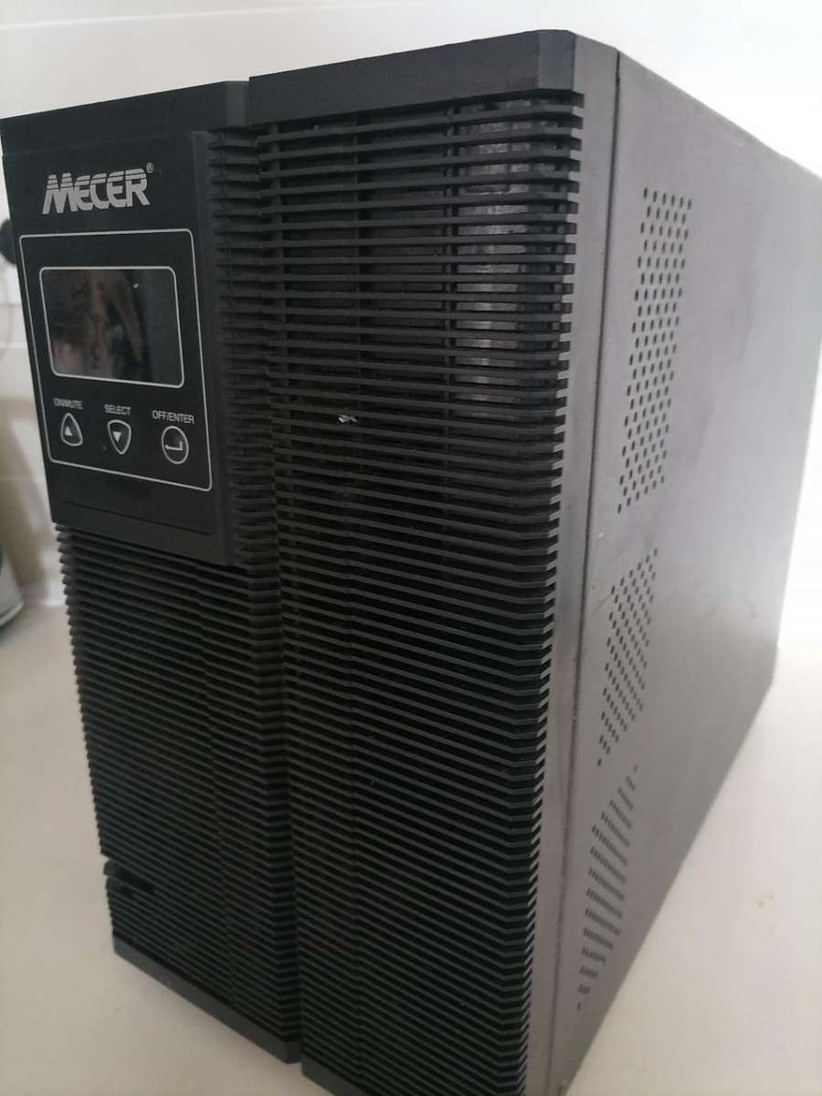 *DEALS DEALS DEALS*R30 FRIGHT* MECER ME 3000WPTU ONLINE UPS**SHOWS TP ERROR*SOLD AS IS***