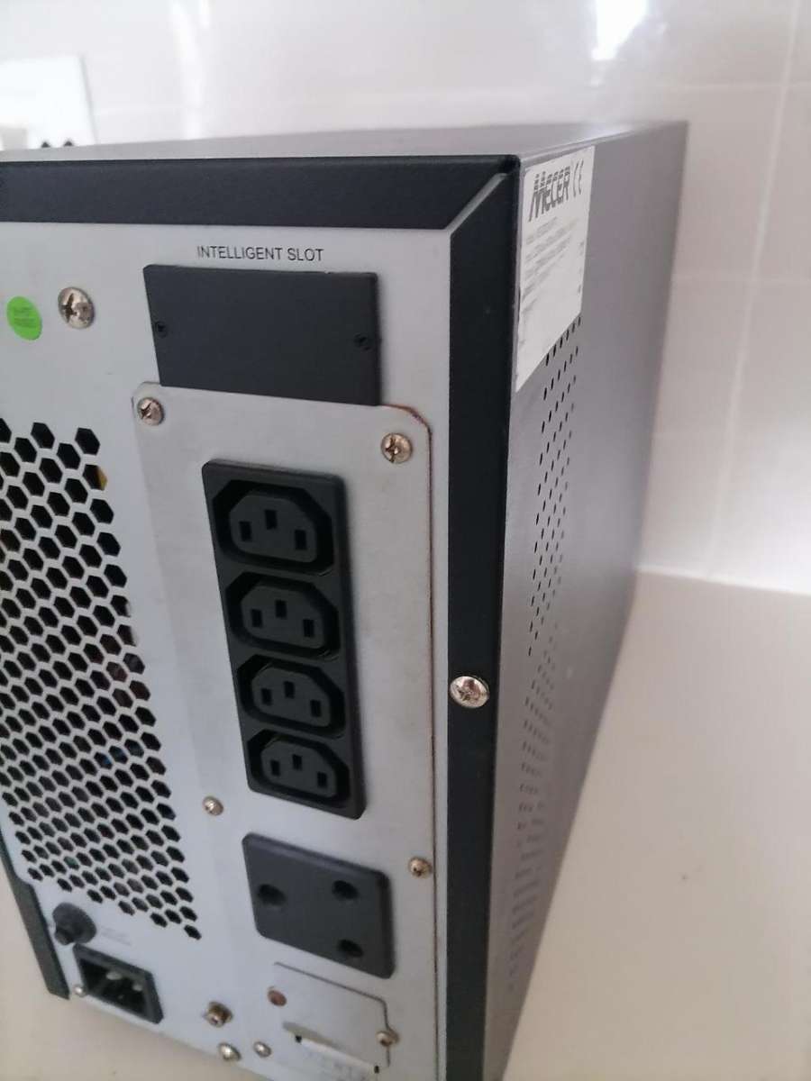 *DEALS DEALS DEALS*R30 FRIGHT* MECER ME 3000WPTU ONLINE UPS**SHOWS TP ERROR*SOLD AS IS***