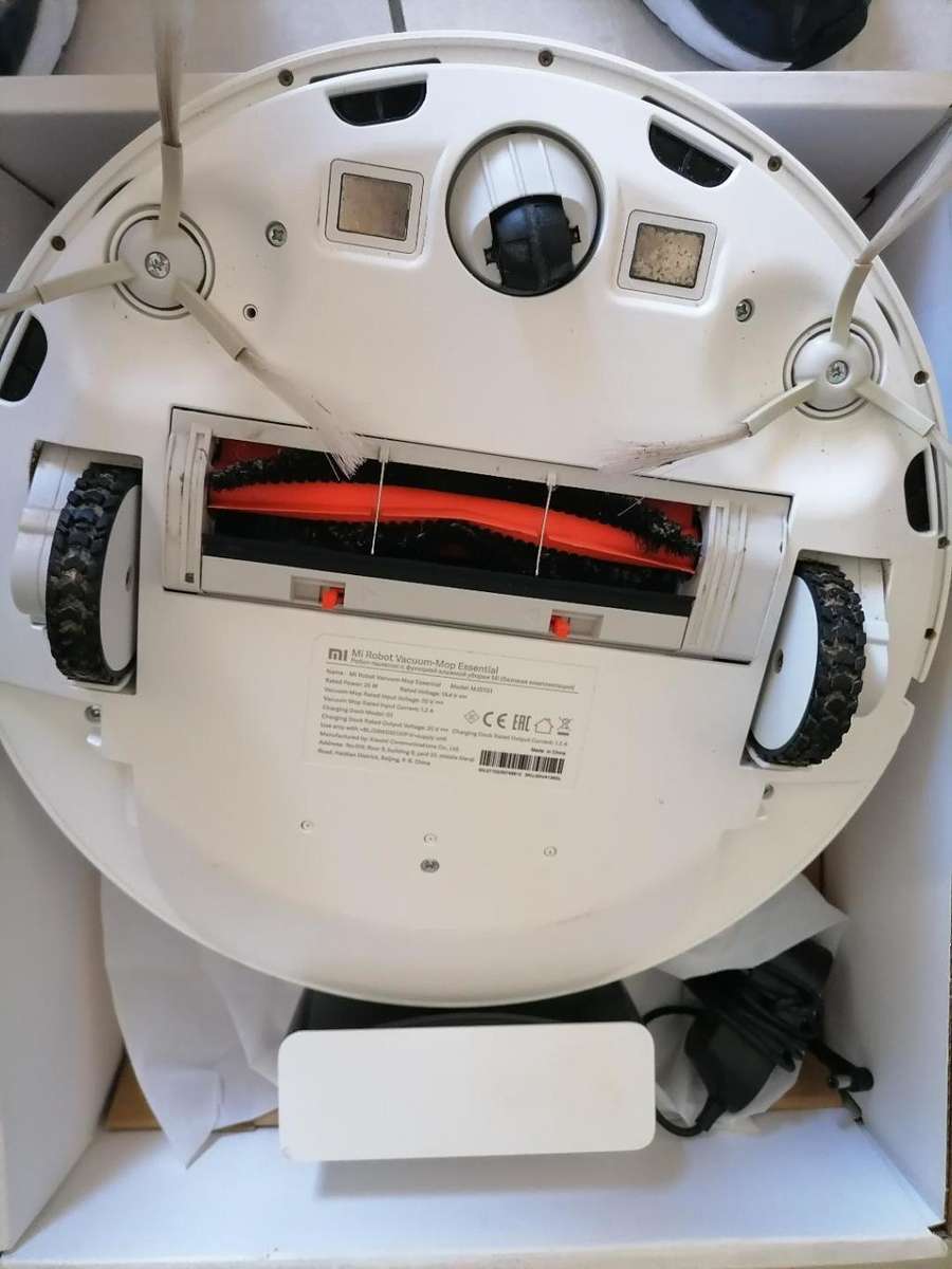 *DEALS*R30 FREIGHT*XIOMI MI MOP ESSENTIAL ROBOT VAC WITH CHARGING STATION IN BOX*NO MOP ATTACHMENT**